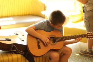 Montreal Guitar Academy - Guitar Lessons in NDG
